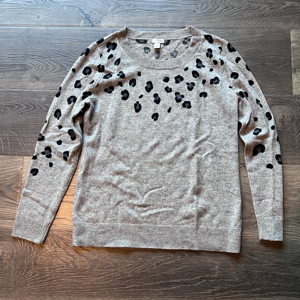 Halogen Nordstrom 100% cashmere gray animal print sweater Small S